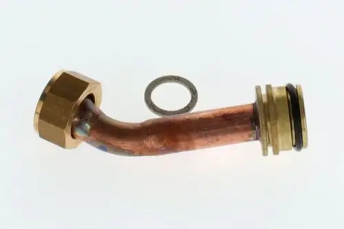 Verbindungsrohr aus Kupfer mit einem gewinkelten Ende, brass-farbenem Gewinde und Dichtung. Produkt von Bosch für Rohrverbindungen in Heizungs- oder Sanitärinstallationen.